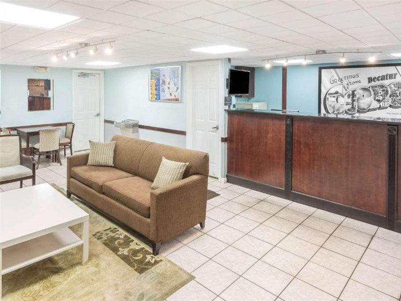 Super 8 By Wyndham Decatur/Lithonia/Atl Area Motel Kültér fotó